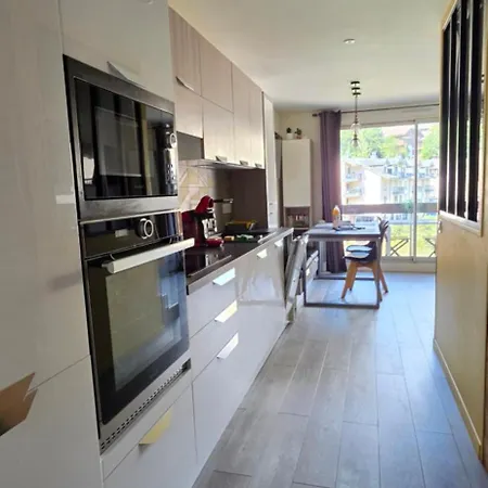 Elegant Et Moderne, Au Pied Du Mont-blanc Apartment